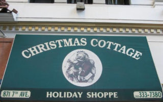 Shopping à New York : Acheter des décorations de Noël au Christmas Cottage